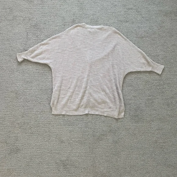 American Eagle Beige Tan Cardigan Knit Oversized Lightweight Minimalist Fall - Picture 4 of 4